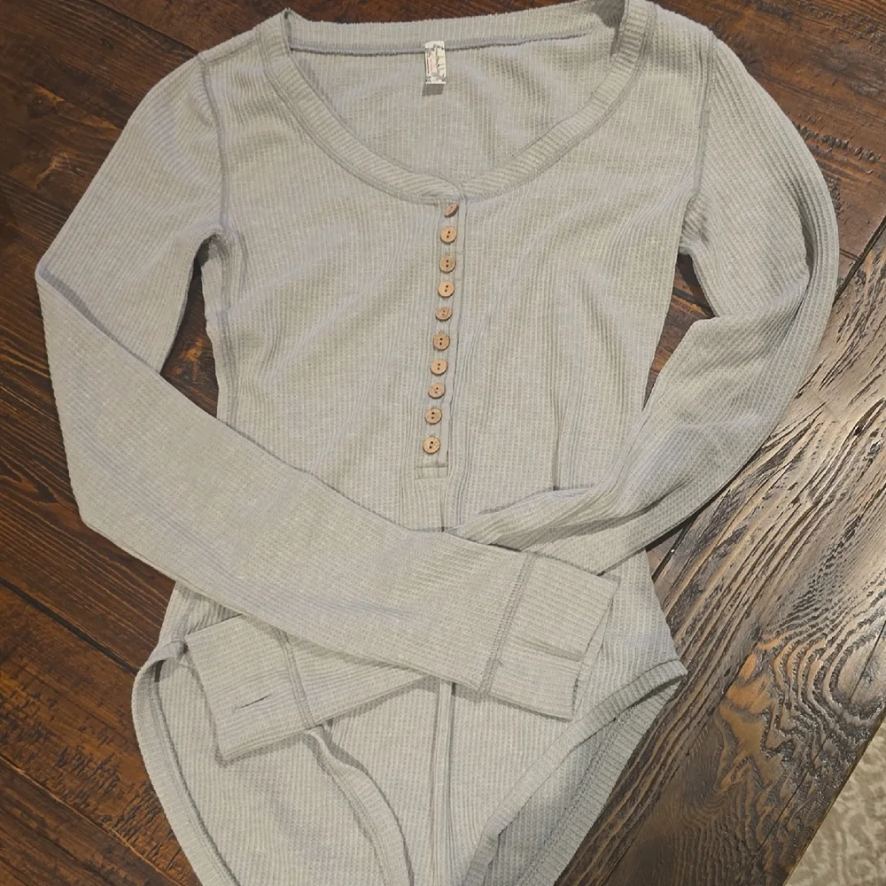 Free People Intimately Gray Ribbed Button-Up Bodysuit - Picture 3 of 4